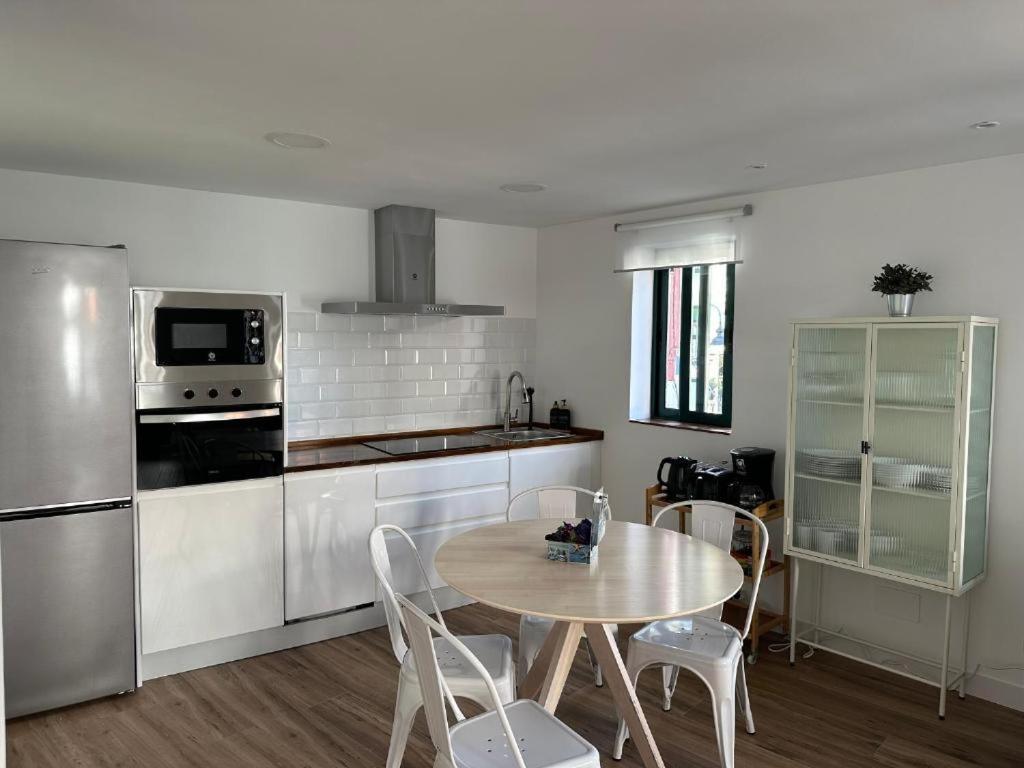 Apartamentos Urbanin II Plaza De San Pedro Cudillero Kültér fotó